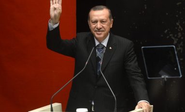 Turchia, Erdogan: il Sultano vittima delle sue paranoie
