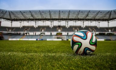 Calcio, allarme violenza: raddoppiano minacce e intimidazioni per i giocatori