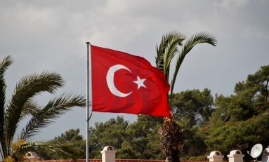 Referendum Turchia, vince il Sì ma il Paese è spaccato