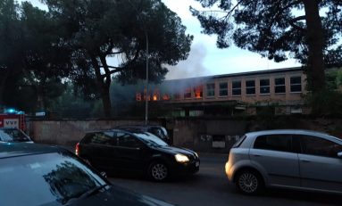 Amianto, incendio fabbrica Buffetti a Roma infiamma il dibattito sui rischi