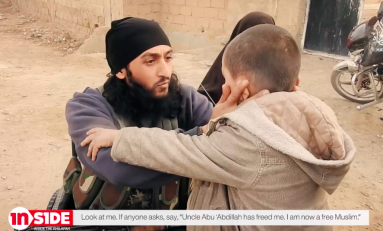 "Dai un bacio a mamma": il terrorista Isis saluta i figli in italiano