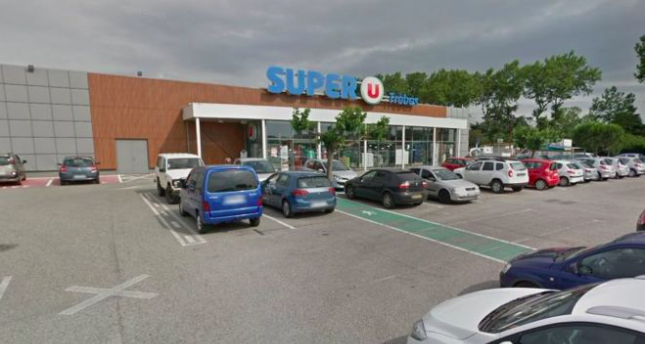 Attacco terroristico in Francia: presa di ostaggi in un supermercato