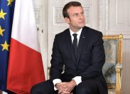 Il Pd, a corto di idee, punta sull'anatra zoppa Macron