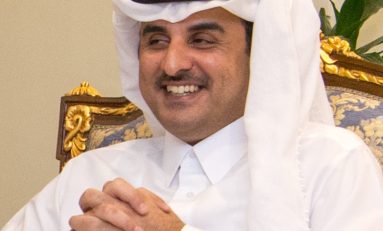 Emiro del Qatar atteso in Italia: scoppia la polemica