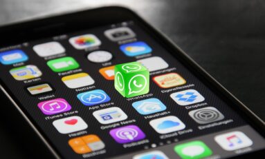Whatsapp, Polizia postale: "Attenti a falso sms green pass"