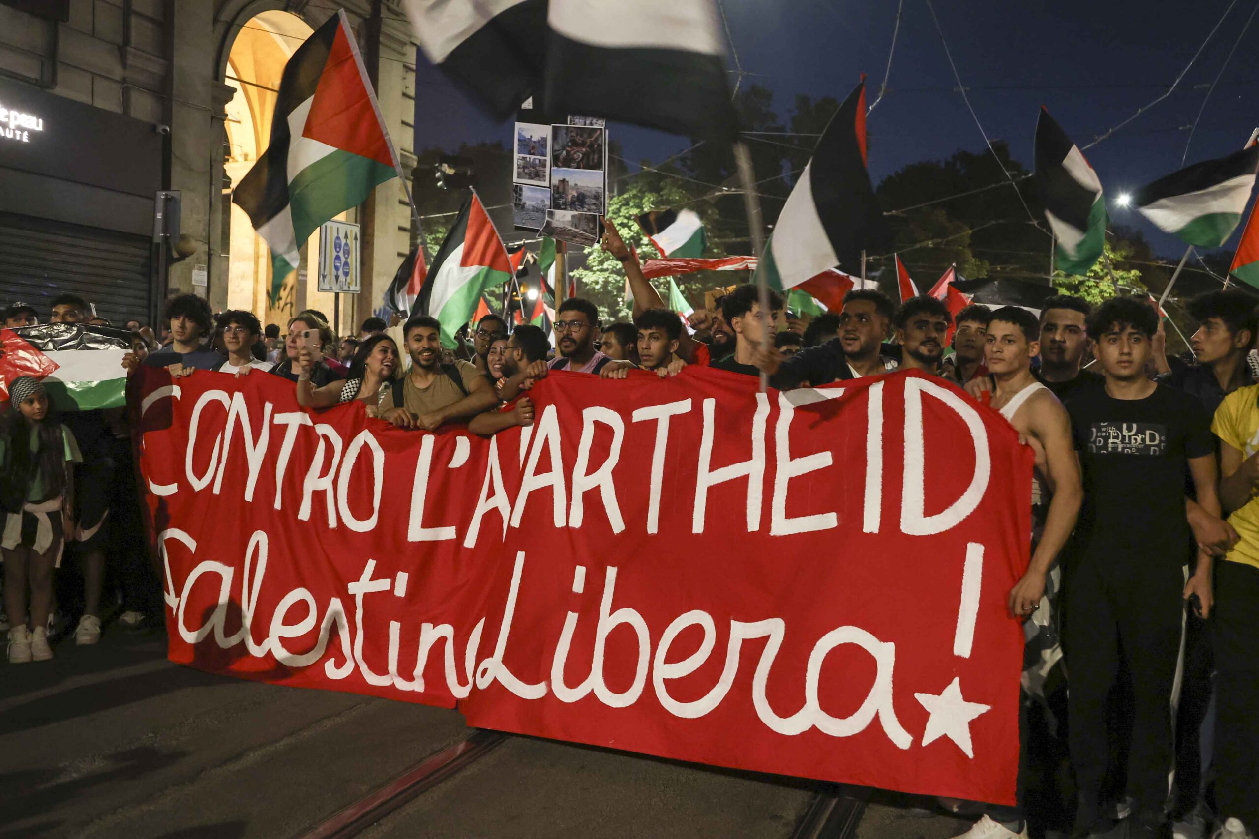 Manifestazione Pro Palestina 13 ottobre Roma. Foto Conterbopress